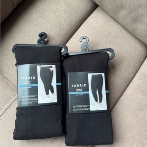 2 Torrid Black Premium Leggings plus size 1x for 25$